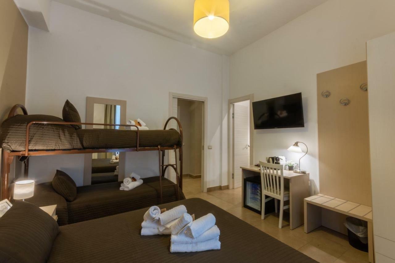 B&B Cairoli Messina Luaran gambar
